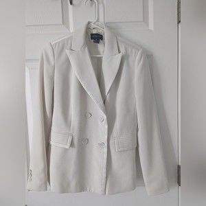 Focus 2000 white blazer size 4